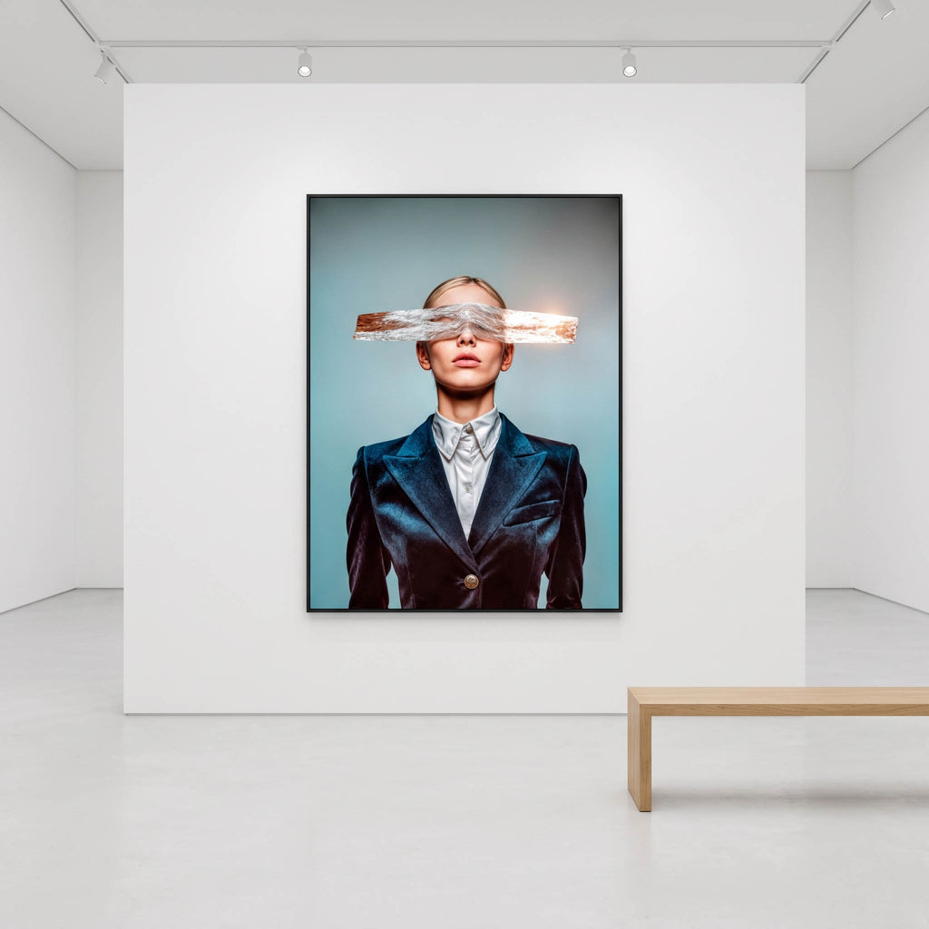 Lámina Fine Art "Incisión de plata sobre terciopelo verde con destello de control" de Jon Dorronsoro - Edición Limitada 30 - QUADRA Gallery